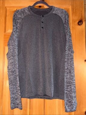 Men's Lululemon Long-Sleeve Grey Henley